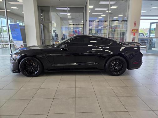 2018 Ford Shelby GT350 Base