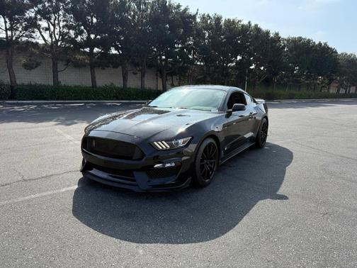 2018 Ford Shelby GT350 Base