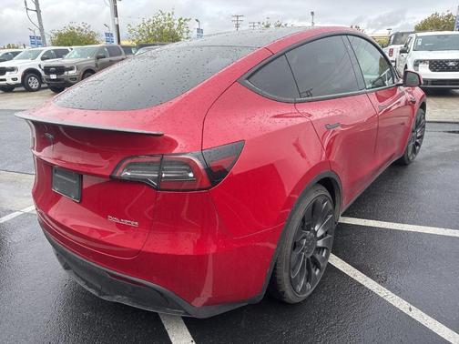 2023 Tesla Model Y Performance
