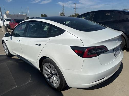 2023 Tesla Model 3 Base