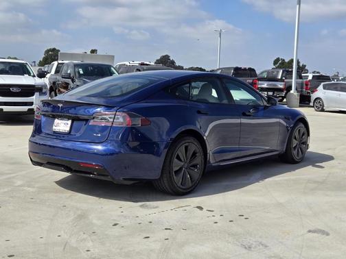 2021 Tesla Model S Plaid