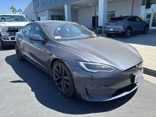 2022 Tesla Model S Plaid