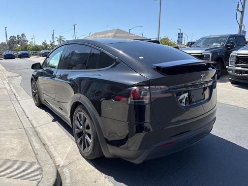 2022 Tesla Model X Base