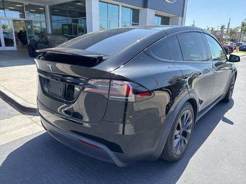 2022 Tesla Model X Base