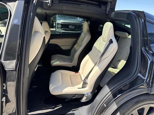2022 Tesla Model X Base