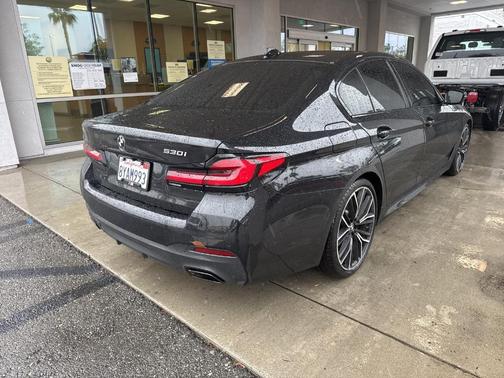 2021 BMW 530 i