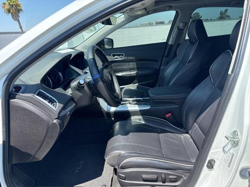 2018 Acura TLX V6 w/Technology Package