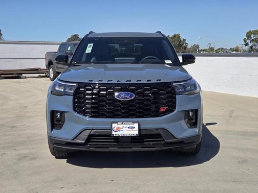 Vapor Blue Metallic 2026 Ford Explorer ST