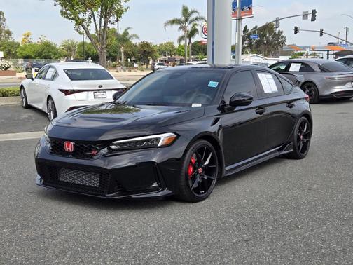 Black 2024 Honda Civic Type R Base