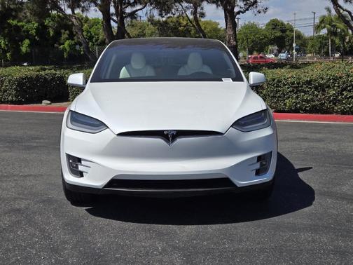 2020 Tesla Model X Long Range
