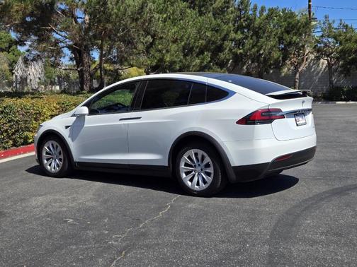 2020 Tesla Model X Long Range