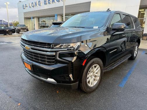 2024 Chevrolet Suburban LT