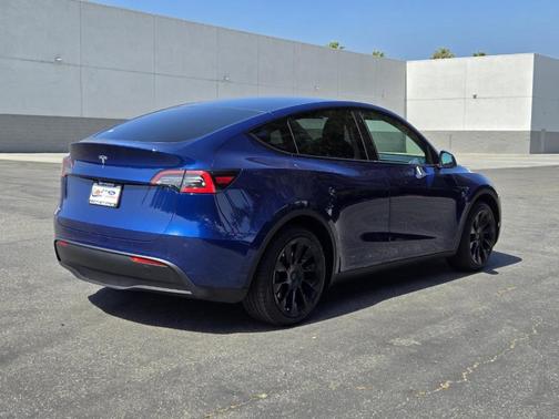 2021 Tesla Model Y Standard Range