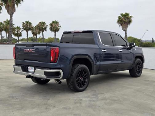 Pacific Blue Metallic 2021 GMC Sierra 1500 SLT