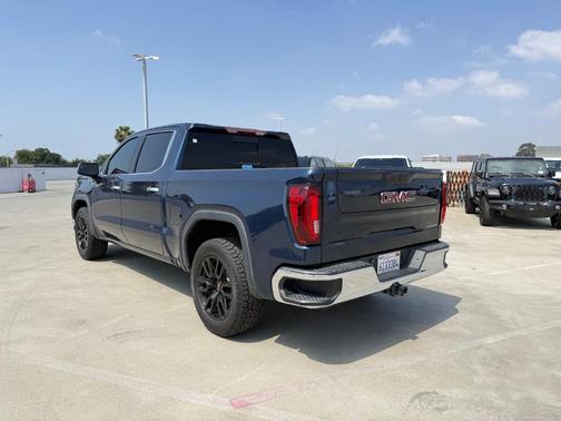 Pacific Blue Metallic 2021 GMC Sierra 1500 SLT