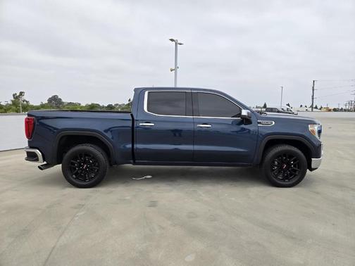 Pacific Blue Metallic 2021 GMC Sierra 1500 SLT