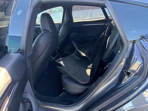 2021 Tesla Model S Long Range