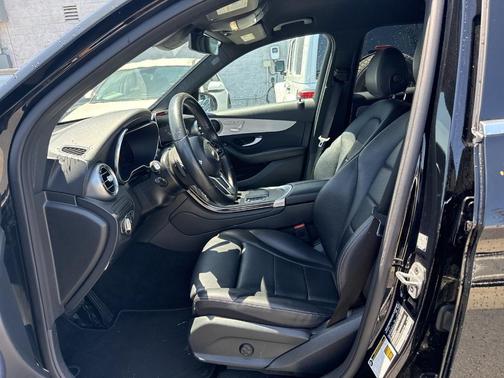 2022 Mercedes-Benz GLC 300 Base