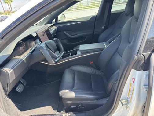 2022 Tesla Model S Base