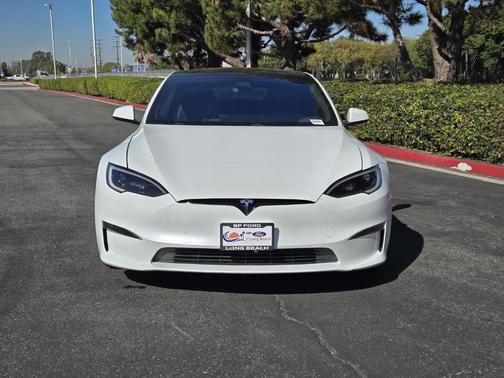 2022 Tesla Model S Base