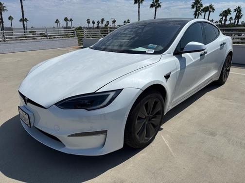 2022 Tesla Model S Base