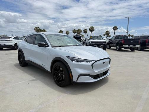 White Metallic 2023 Ford Mustang Mach-E Select