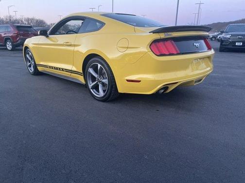 2015 Ford Mustang EcoBoost Premium