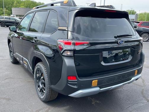 Crystal Black Silica 2026 Subaru Forester Wilderness