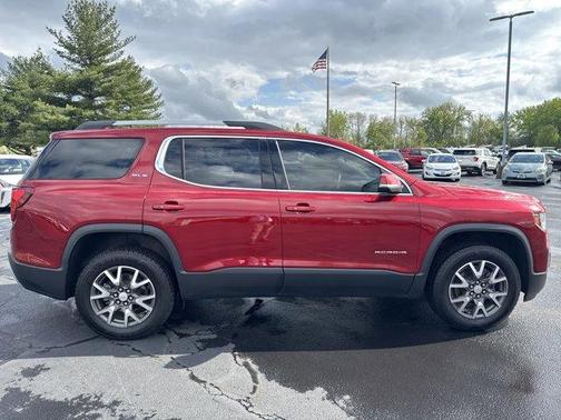 2023 GMC Acadia SLE