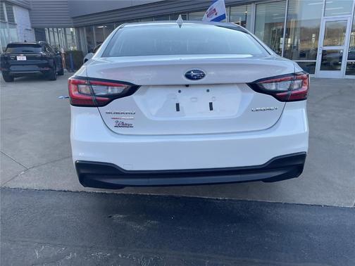 Crystal White Pearl 2025 Subaru Legacy Premium