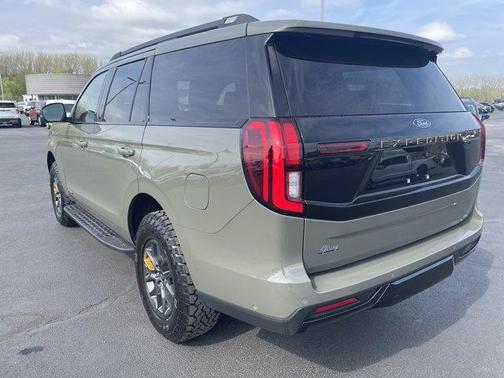Green 2025 Ford Expedition Tremor