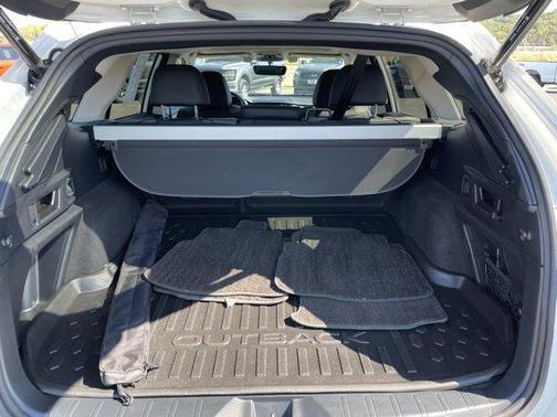2021 Subaru Outback Onyx Edition XT