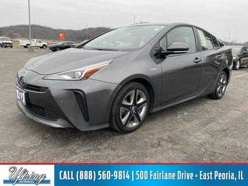 2019 Toyota Prius XLE