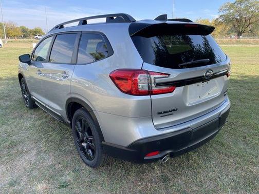 2025 Subaru Ascent Onyx Edition Touring
