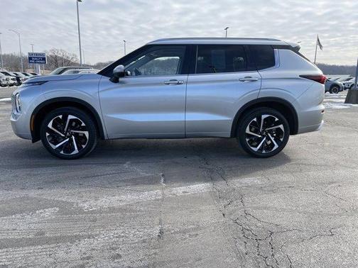 2023 Mitsubishi Outlander SEL
