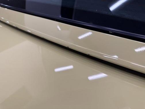 2005 Ford Thunderbird Deluxe