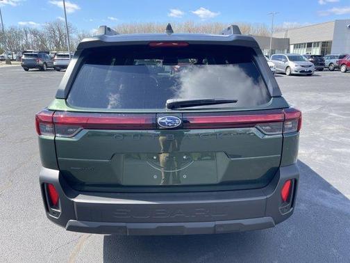 Deep Emerald Green 2026 Subaru Outback Touring XT