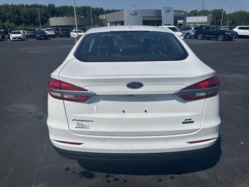 2020 Ford Fusion Hybrid SE