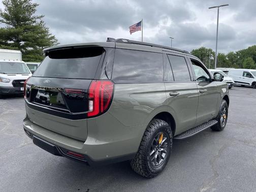 Green 2025 Ford Expedition Tremor