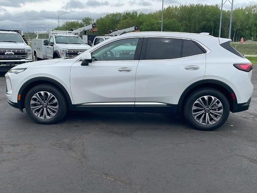 White Frost Tri-Coat 2025 Buick Envision Preferred