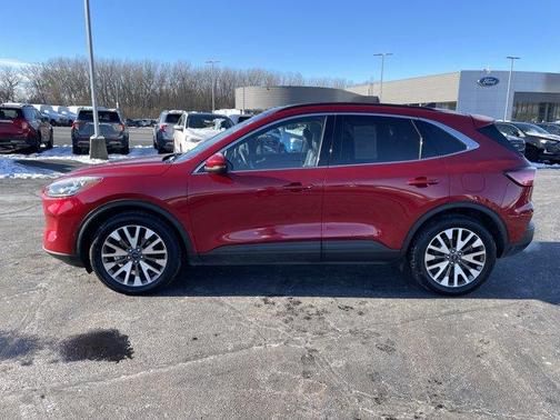 2020 Ford Escape Titanium