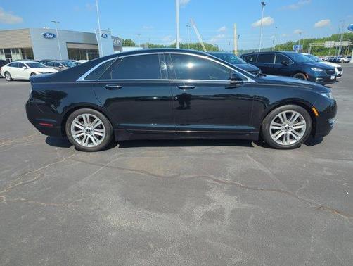 2016 Lincoln MKZ Base