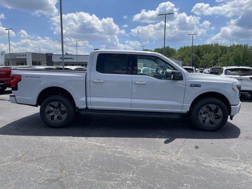2025 Ford F-150 Lightning Flash