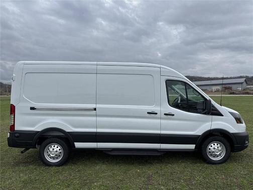 Oxford White 2026 Ford Transit-250 148 WB Medium Roof Cargo