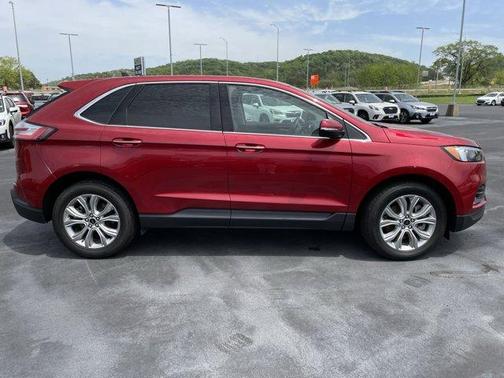 2023 Ford Edge Titanium
