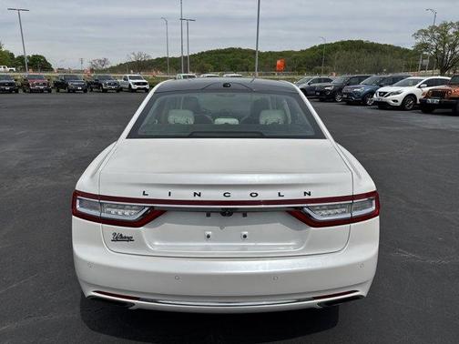 2017 Lincoln Continental Black Label