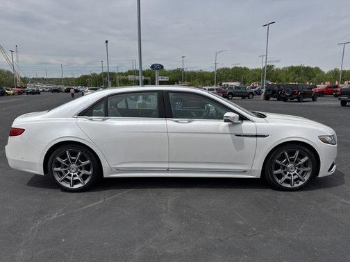 2017 Lincoln Continental Black Label