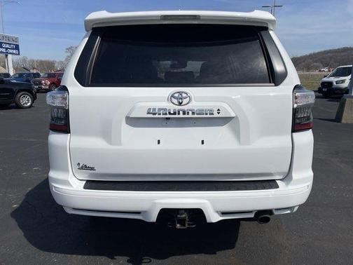 Super White 2022 Toyota 4Runner TRD Sport