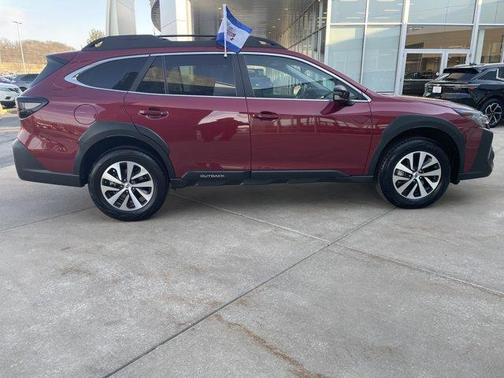 2025 Subaru Outback Premium