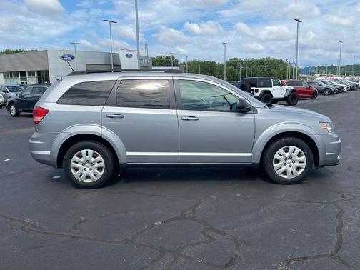 Billet Silver Metallic Clearcoat 2016 Dodge Journey SE